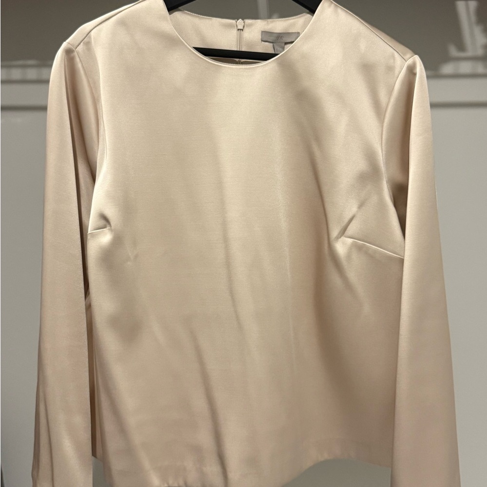 H&M Cream Long Sleeve Fitted Blouse